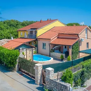haus-ana-135s.primorje-gorskikotar.com/